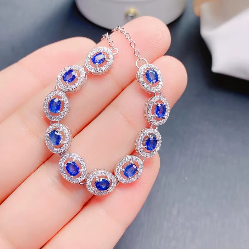 Изысканные ювелирные изделия K – обзор и цена Al Ain Jewelry & Watches Exhibition 2025